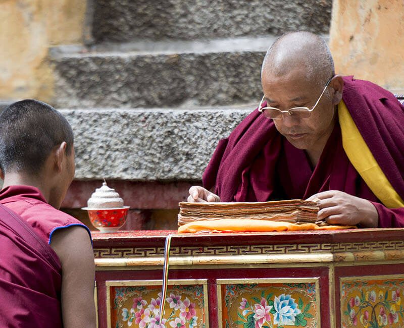 Tibet- entre Himalaya et Everest- Monastères, Dalaï Lama et Toit du Monde