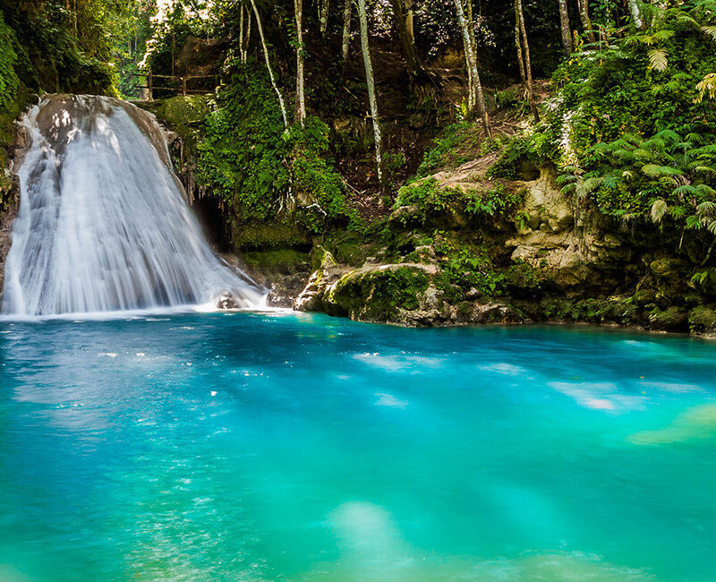 Croisière Club Med -Réveillon Caraïbes Au départ de Pointe-à-Pitre vers Fort de France à bord du Club Med 2